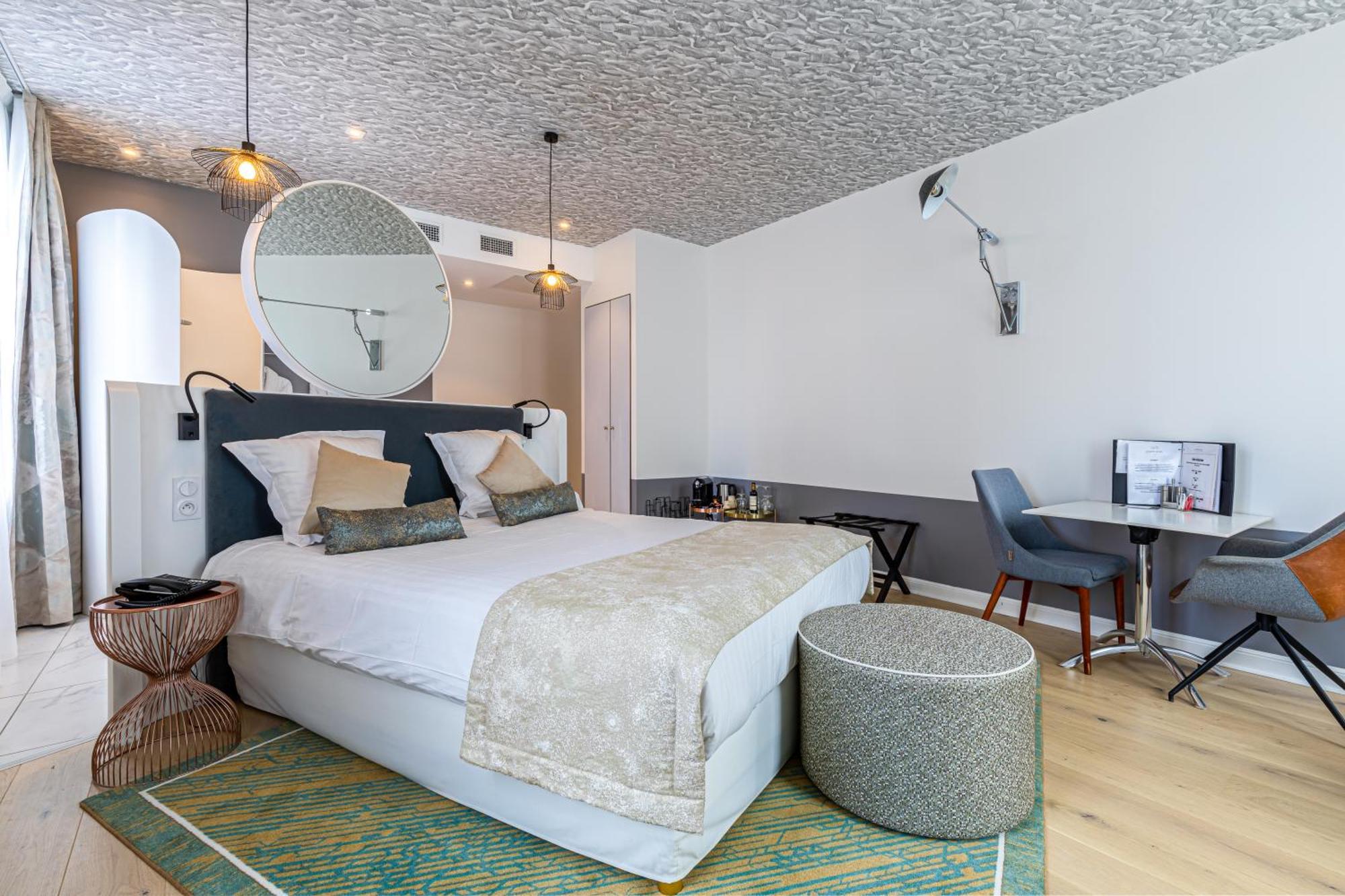 Hotel Le Saint Gelais Ангулем Экстерьер фото
