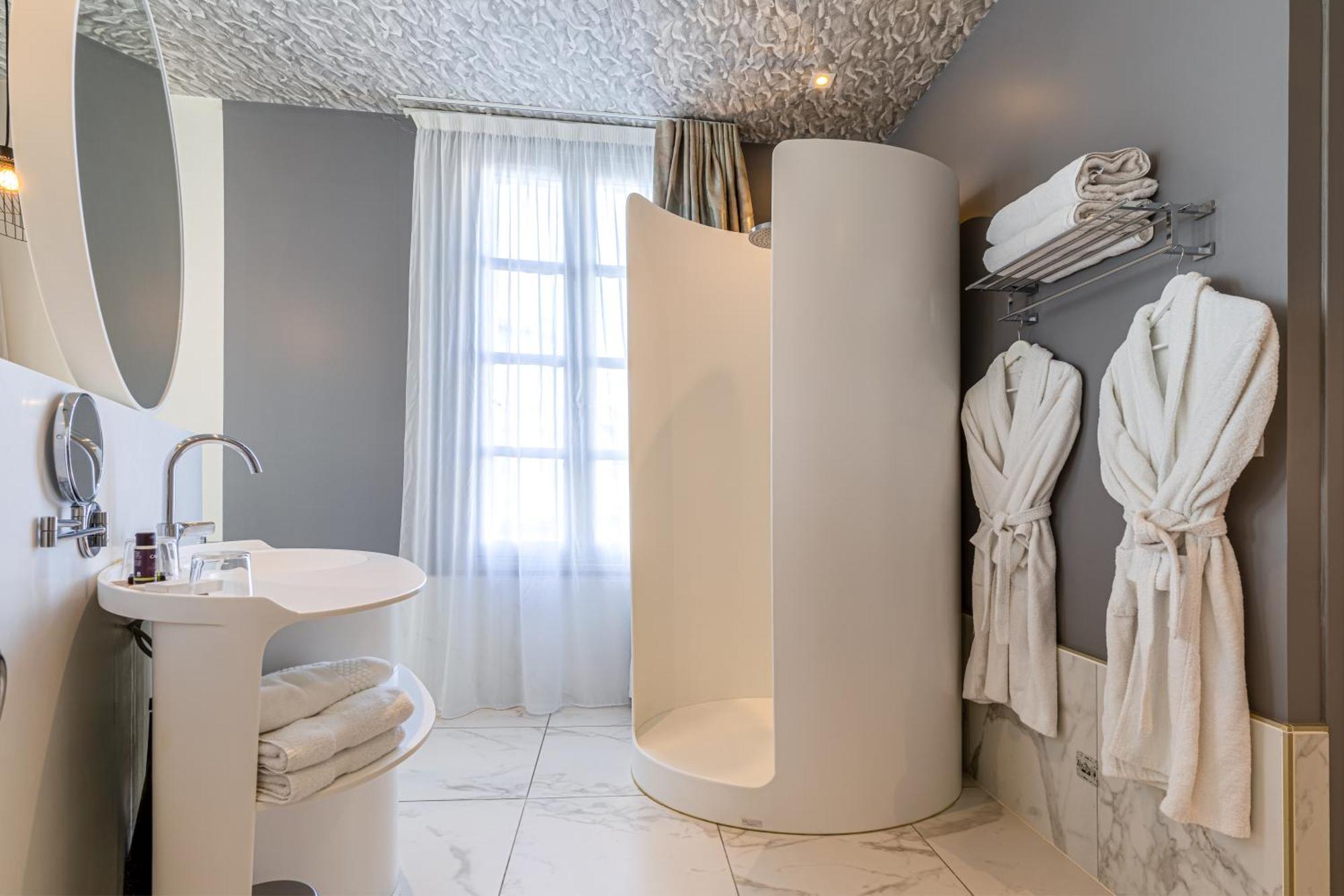 Hotel Le Saint Gelais Ангулем Экстерьер фото